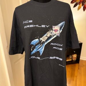 Ace Frehely Signed T-shirt size XL